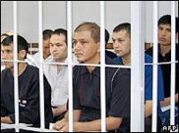 thumb_uzbek_prisoners.jpg